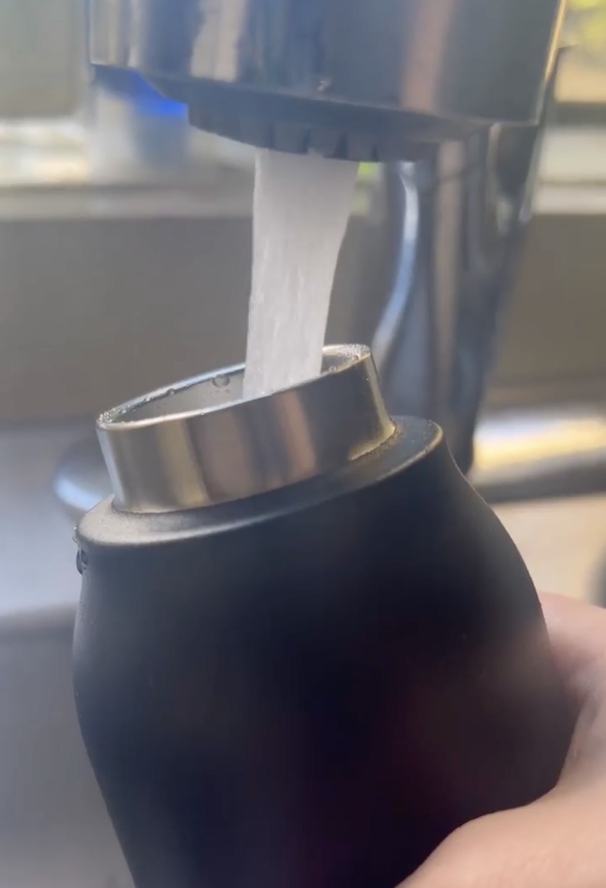 uvbrite self cleaning bottle